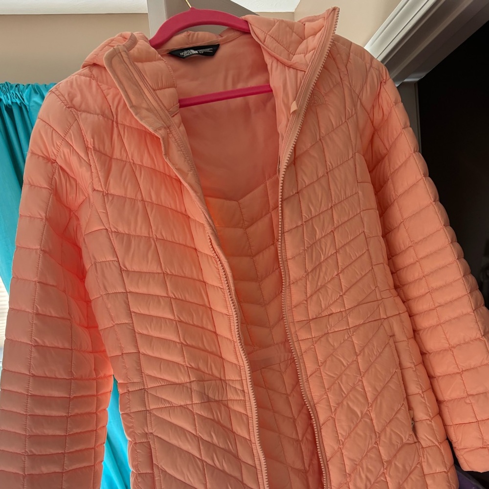 Authentic NorthFace puffer jacket, light weight,